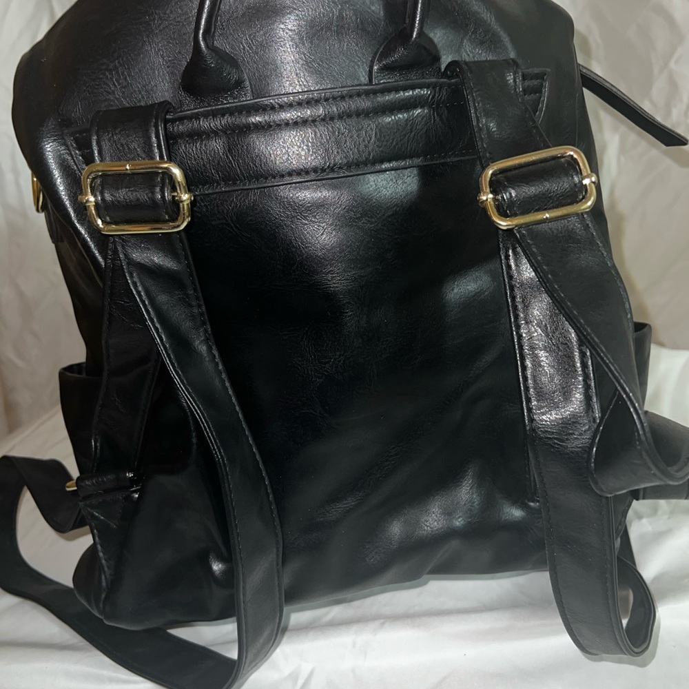 Backpack - Picture 2 of 3